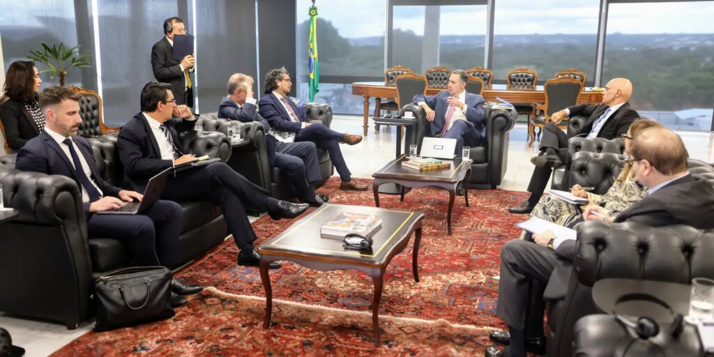 OEA vê instituições fortes no Brasil e afasta tese de censura oea-ve-instituicoes-fortes-no-brasil-e-afasta-tese-de-censura